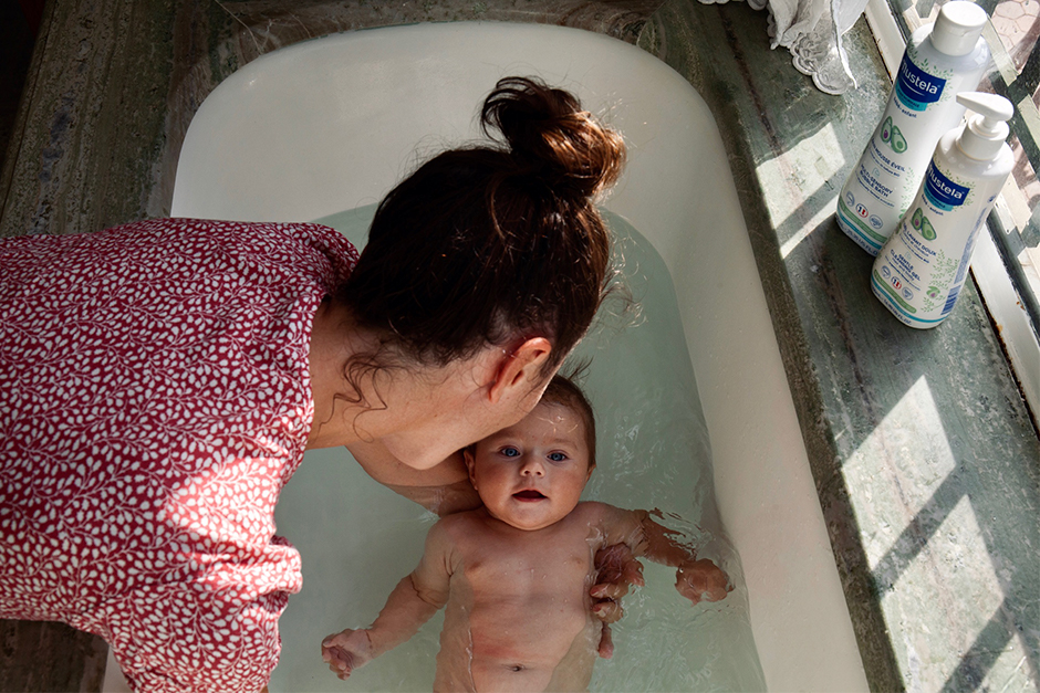 La hora del baño de mi bebé: mucho más que una buena higiene - Mamá  Psicóloga Infantil